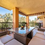 Lejlighed Seaside Bliss 2br With Tranquil Terrace Pool And Parking Fuengirola