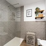 Lejlighed Seaside Bliss 2br With Tranquil Terrace Pool And Parking Fuengirola