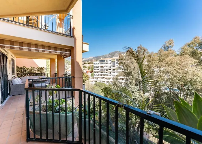 Seaside Bliss 2br With Tranquil Terrace Pool And Parking * Fuengirola