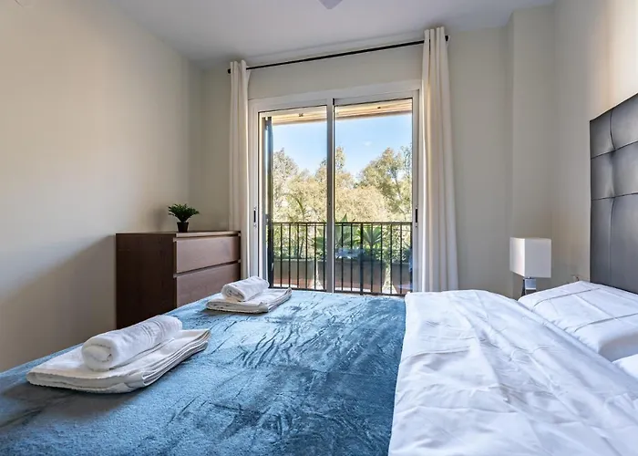 Seaside Bliss 2br With Tranquil Terrace Pool And Parking * Fuengirola