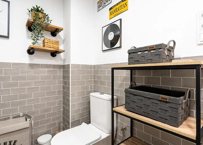 Seaside Bliss 2br With Tranquil Terrace Pool And Parking Apartamento *