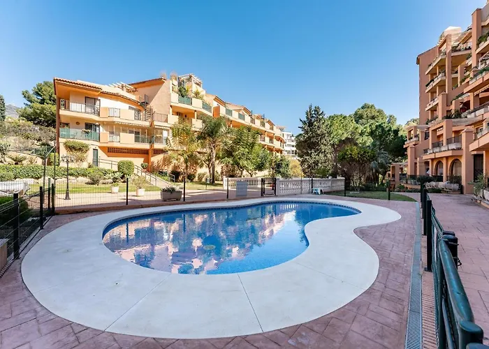 Seaside Bliss 2br With Tranquil Terrace Pool And Parking * Fuengirola