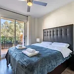 Seaside Bliss 2br With Tranquil Terrace Pool And Parking Lägenhet Fuengirola