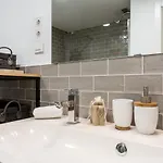 Lägenhet Seaside Bliss 2br With Tranquil Terrace Pool And Parking *